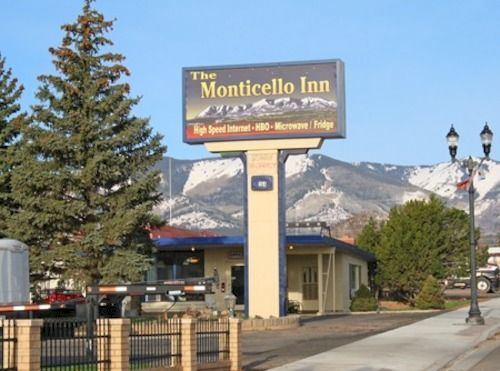 The Monticello Inn Exterior photo